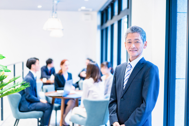 定年後の無期転換申し出にどう対応すべきか?